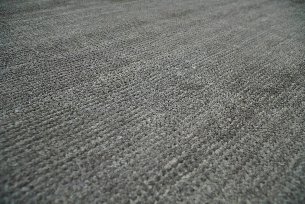 Modern Solid Gray Hand Woven 5x8 Wool and Viscose Rug