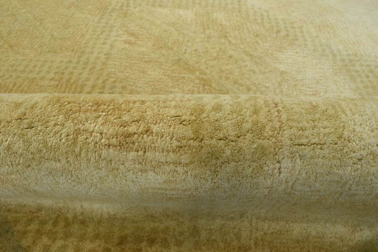Modern Style Gold Hand Tufted Wool 5x8 Area Rug