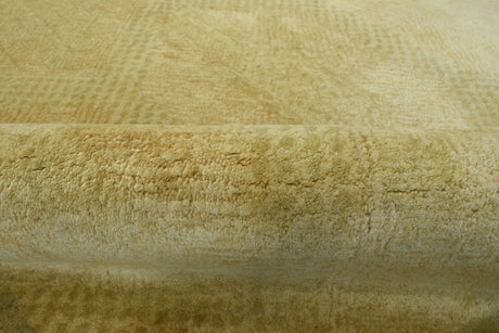 Modern Style Gold Hand Tufted Wool 5x8 Area Rug