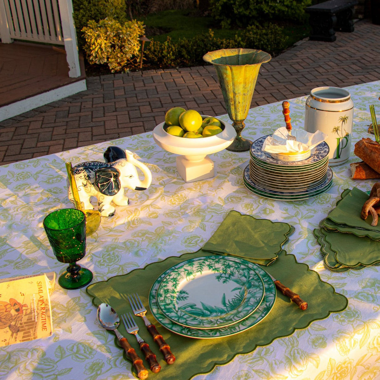 Monsoon Verdant Dinner Plate - Case of 12 Plates (+3 Bonus Plates)-Dinner Plate-Parc Decor