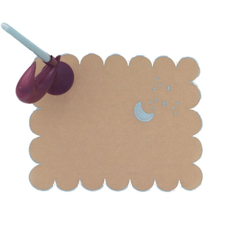 Moonbeam Linen Placemats – Set of 4