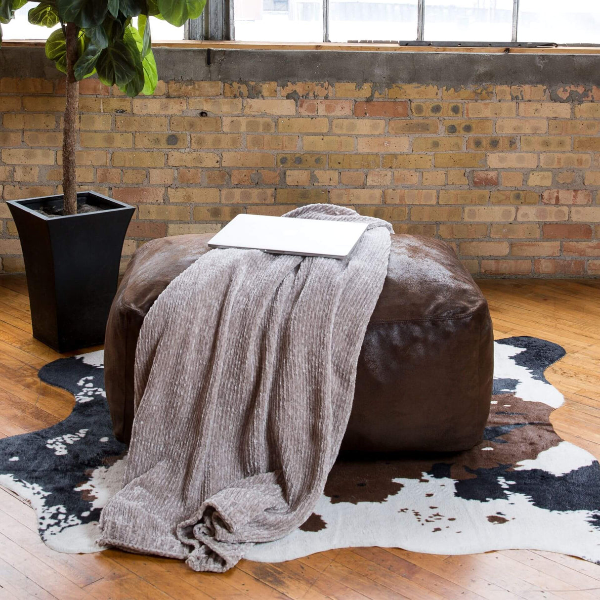 Nestle Loveseat Ottoman-foam filled-Parc Decor