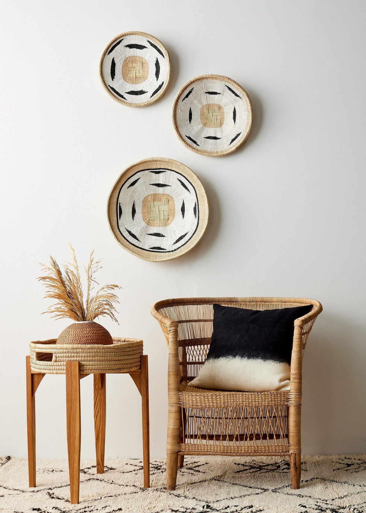 Nolyia White Flat Basket-Wall Basket-Parc Decor