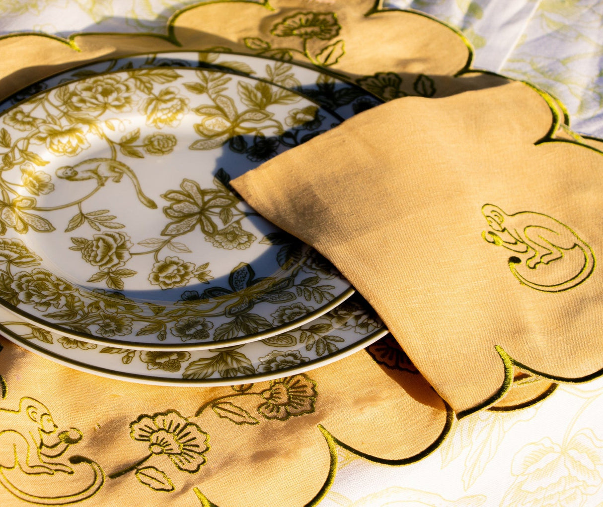 Pembroke Safari Dinner Plate - Set of 4 (+1 Bonus Plate)-Dinner Plate-Parc Decor