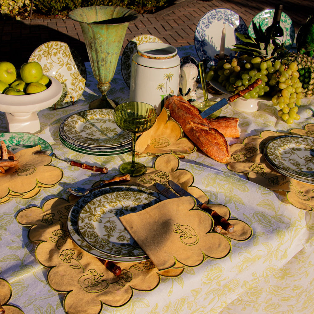 Pembroke Safari Porcelain Starter Plates – Set of 4 (+1 Bonus Plate)