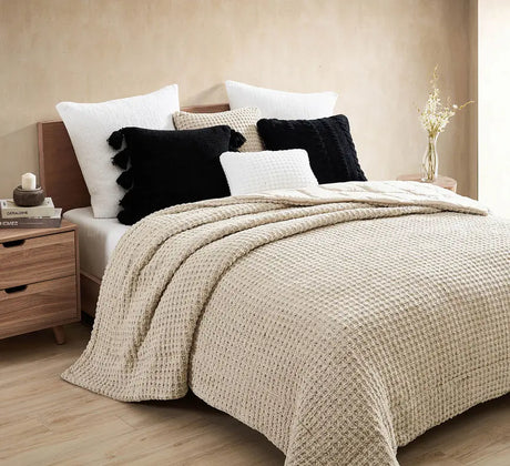 Pom Pom Throw Pillow | Last Chance
