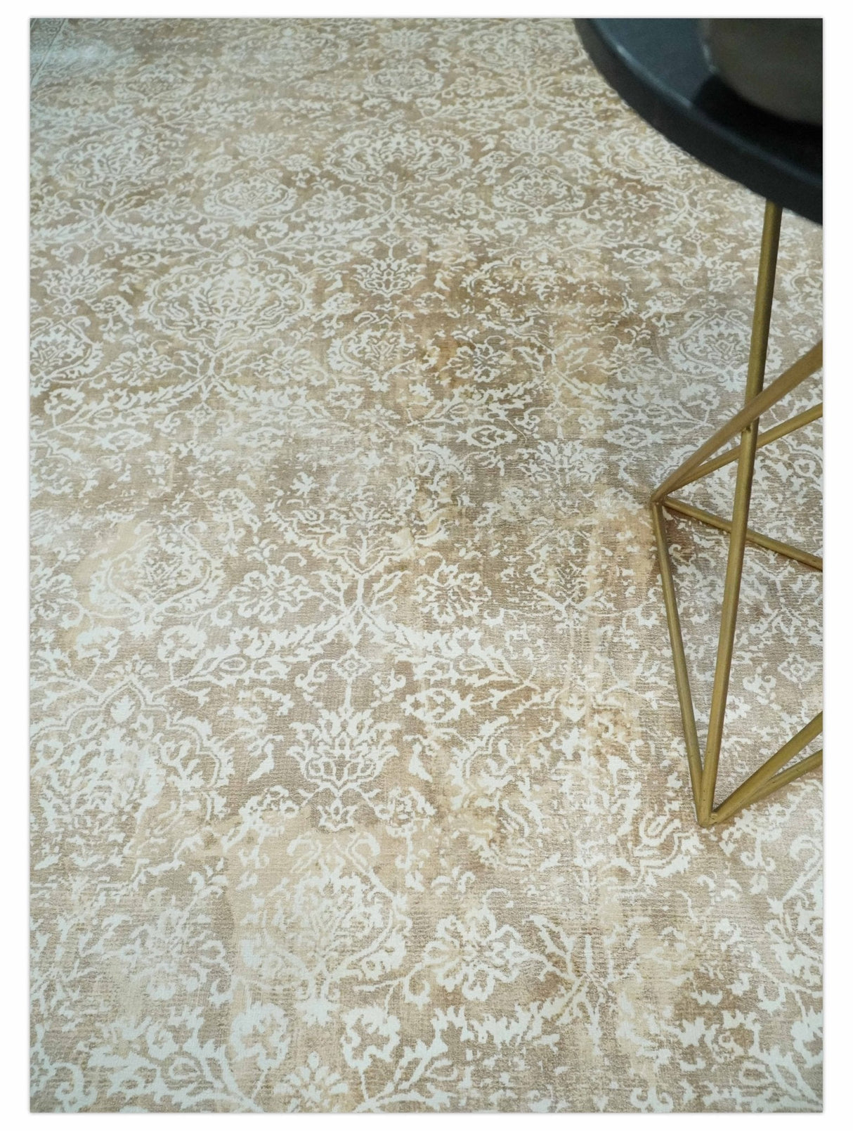 Premium Style Floral Traditional Ikat Large Design Camel and Ivory 5.6x7.9 Hand loom Viscose Area Rug