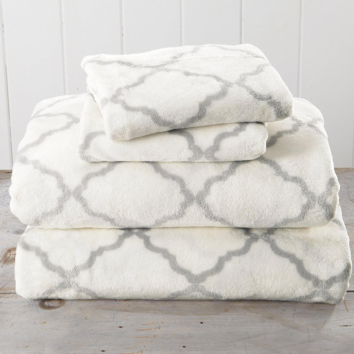 Printed Plush Sheet - Velvet Luxe Lattice Collection