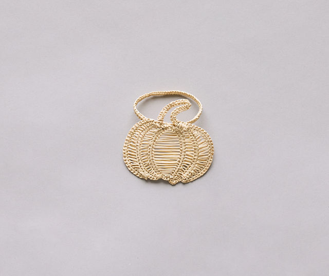 Pumpkin Napkin Ring – Handmade Halloween Table Decor – Black Woven Boho Napkin Holder – Spooky Fall Party Accent – Hostess Gift Idea-Napkins-Parc Decor