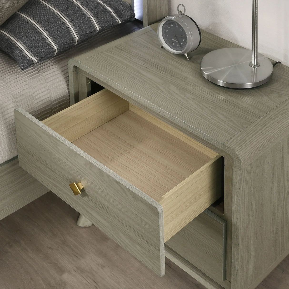 Rainier Modern 25" Gray Wood 2-Drawer Nightstand-床头柜-Parc Decor