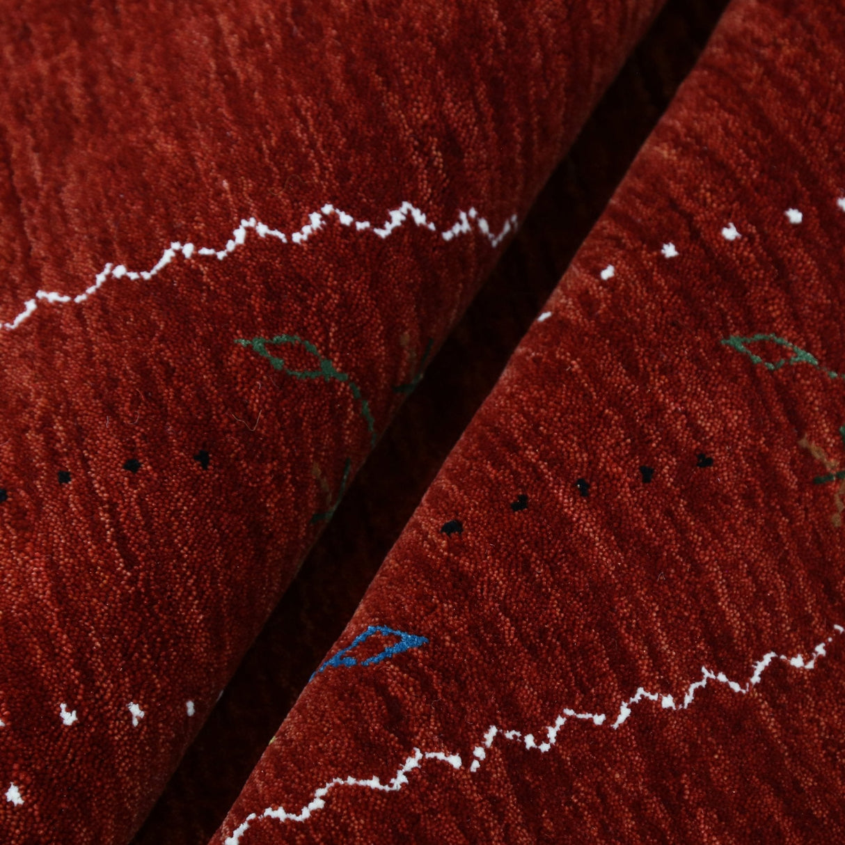Red Gabbeh Border Design Hand Loomed Wool Area Rug