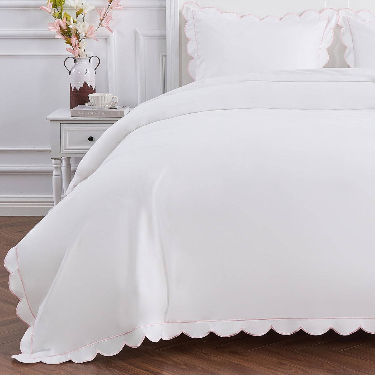 Scallop Frame Embroidered Cotton Percale Duvet Set-Duvet-Parc Decor