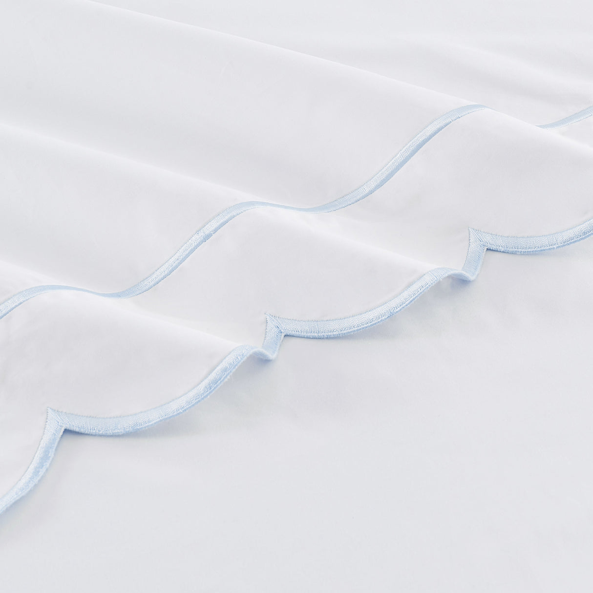 Scallop Frame Embroidered Cotton Percale Sheet Set-Sheets-Parc Decor
