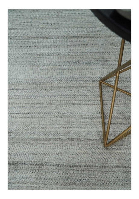 Shaded Beige and Camel 8x10 Hand Made Blended Wool Flatwoven Area Rug
