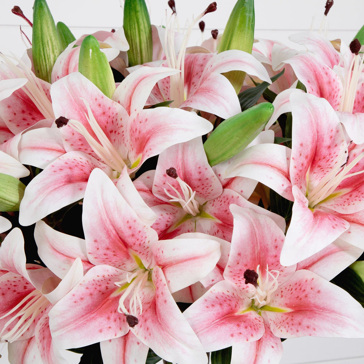 Signature Collection 29” Lily Artificial Arrangement in Glass Vase-Arrangement-Parc Decor