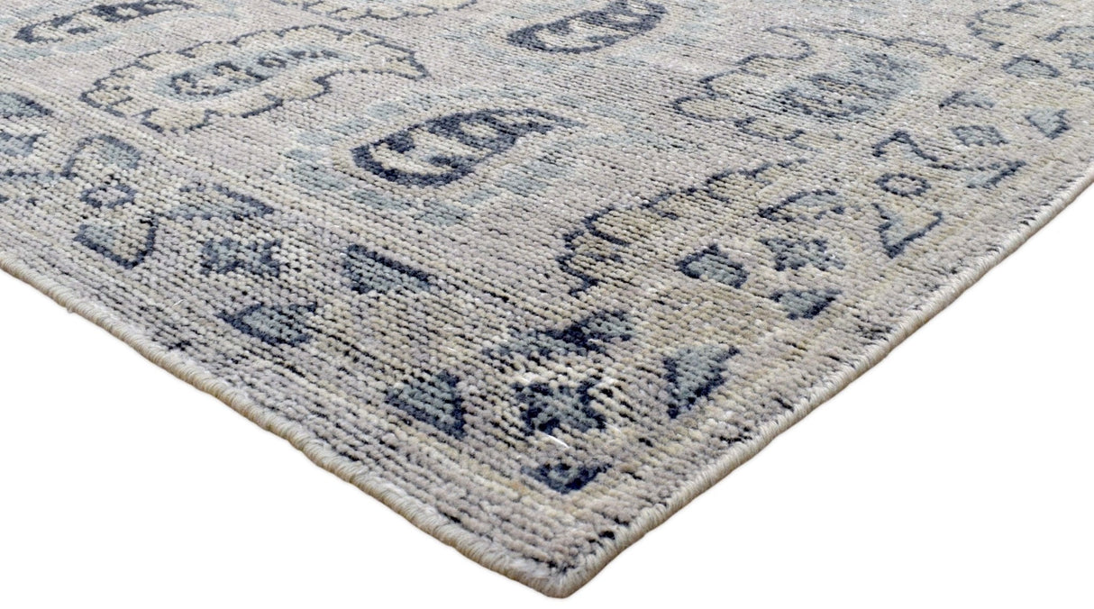 Silver Traditional Style Hand Knotted 8x10 Wool Area Rug