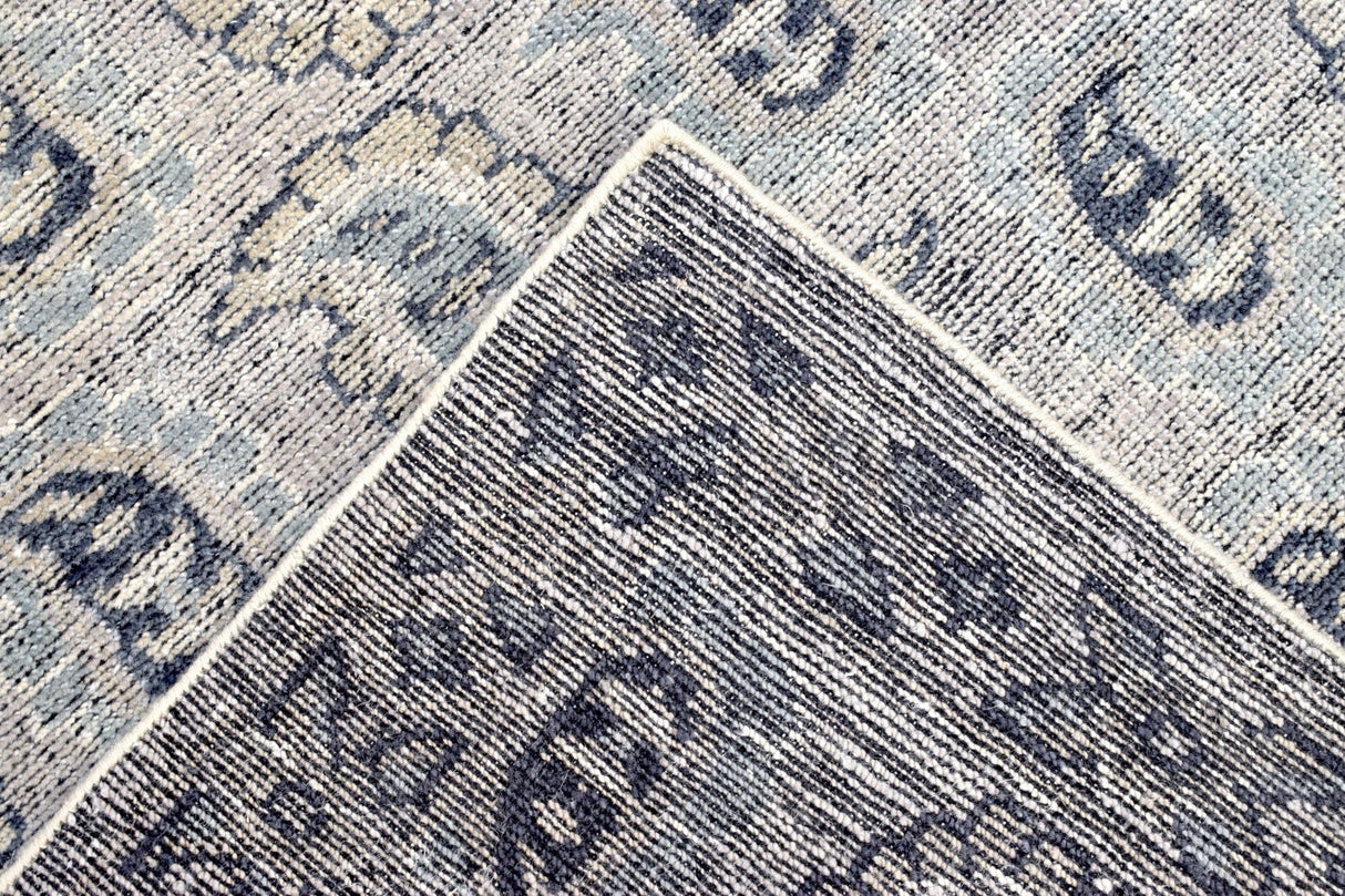 Silver Traditional Style Hand Knotted 8x10 Wool Area Rug