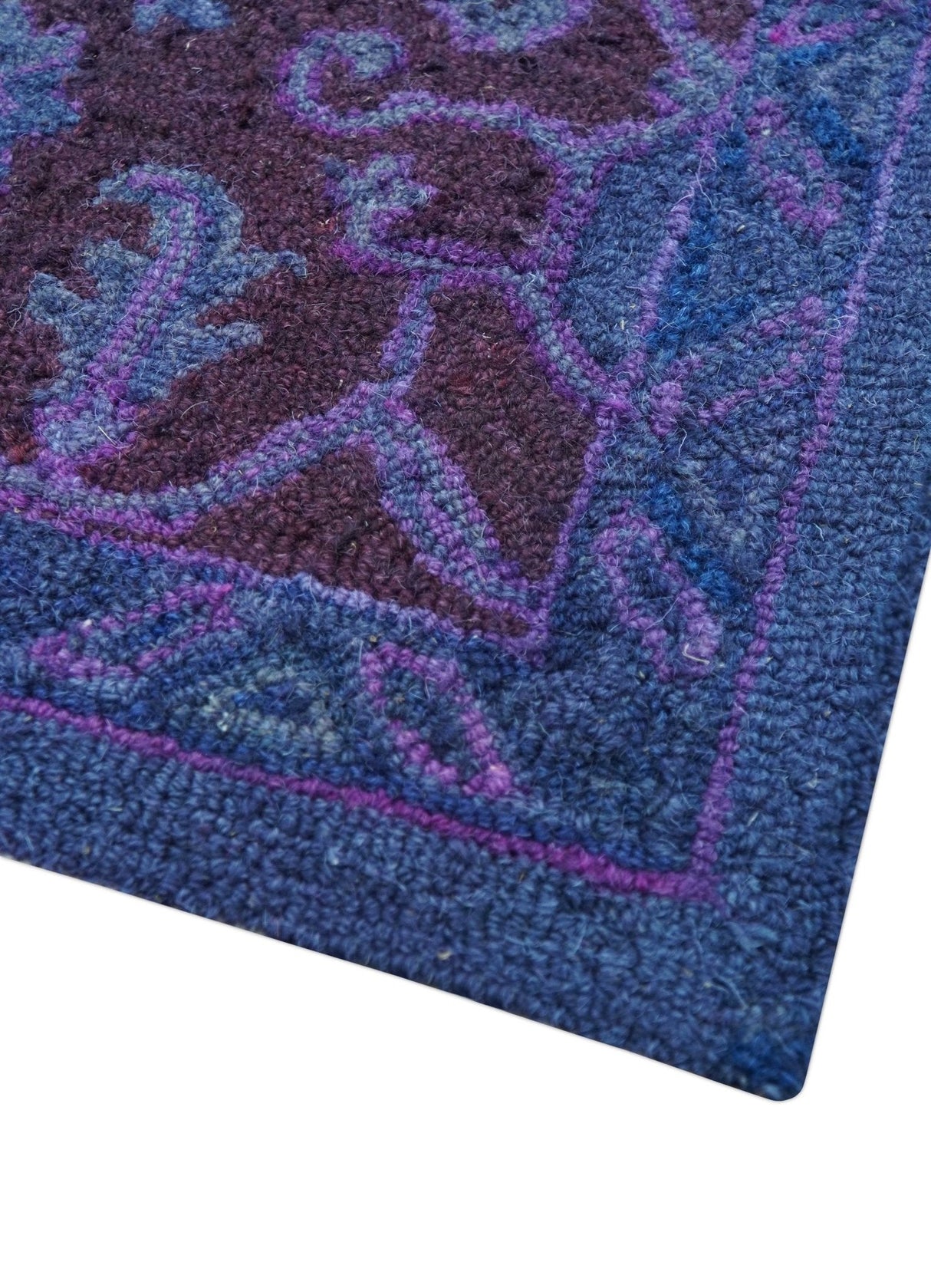 Sky Traditional Design Purple Hand Tufted Overdyed Wool Rug