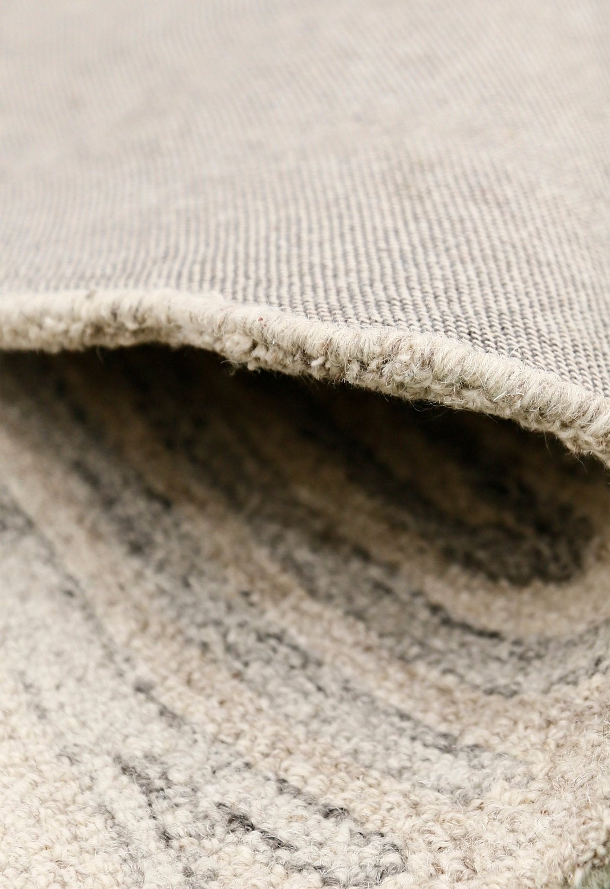 Snow Bloom Beige Hand Tufted 5x7 Wool Area Rug