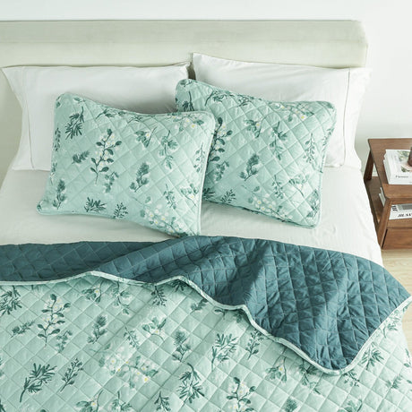 Snowy Botanical Quilt Set - Mariela Collection-Quilts & Comforters-Parc Decor