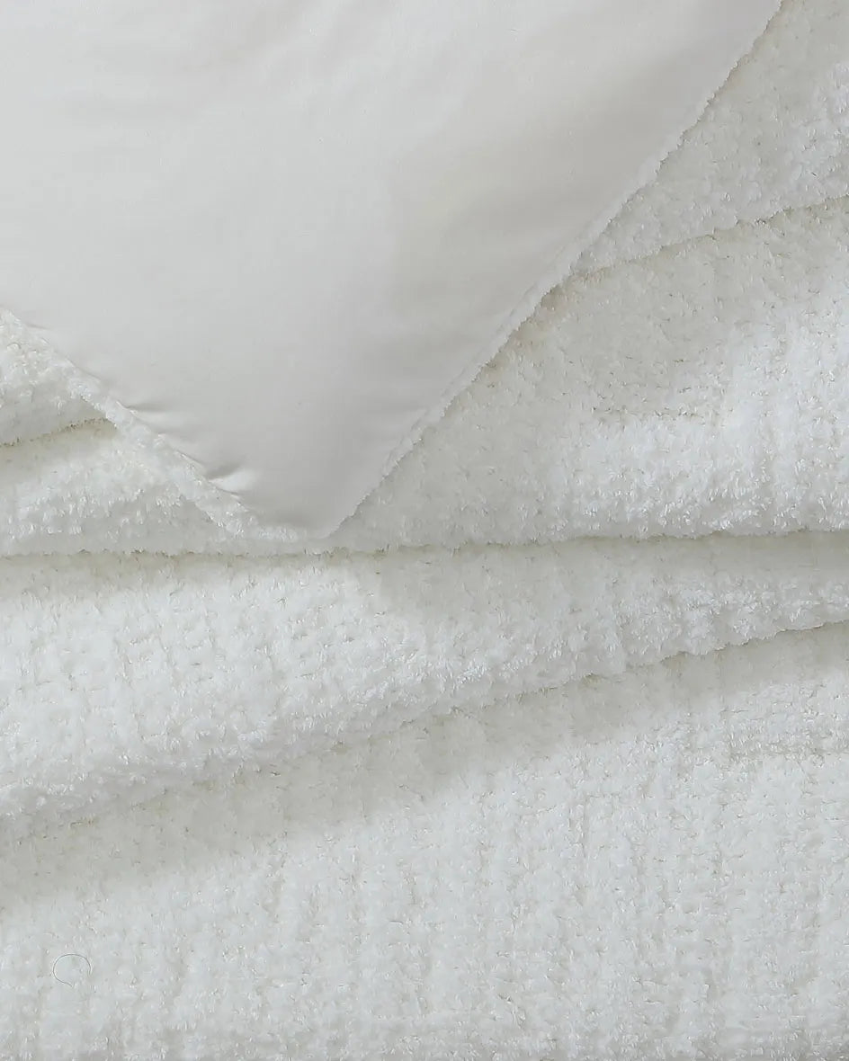 Snug Stitch Comforter-Comforters-Parc Decor