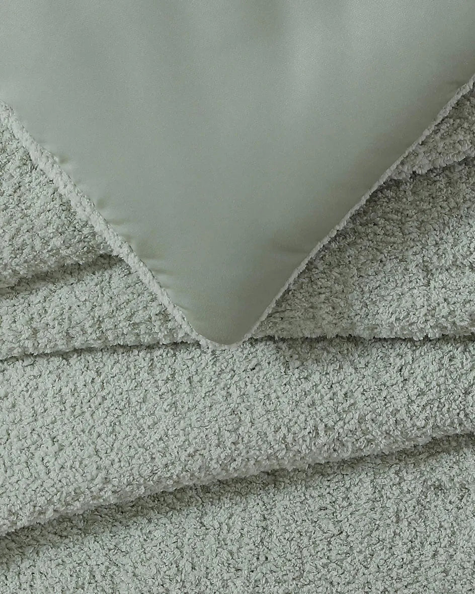 Snug Stitch Comforter-Comforters-Parc Decor