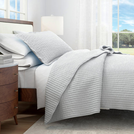 Solid Quilt - Alicia Collection