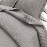 Solid Quilt - Alicia Collection