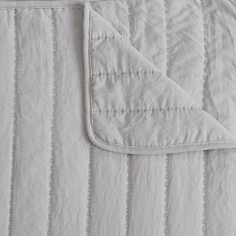 Solid Striped Quilt - Virginia Collection