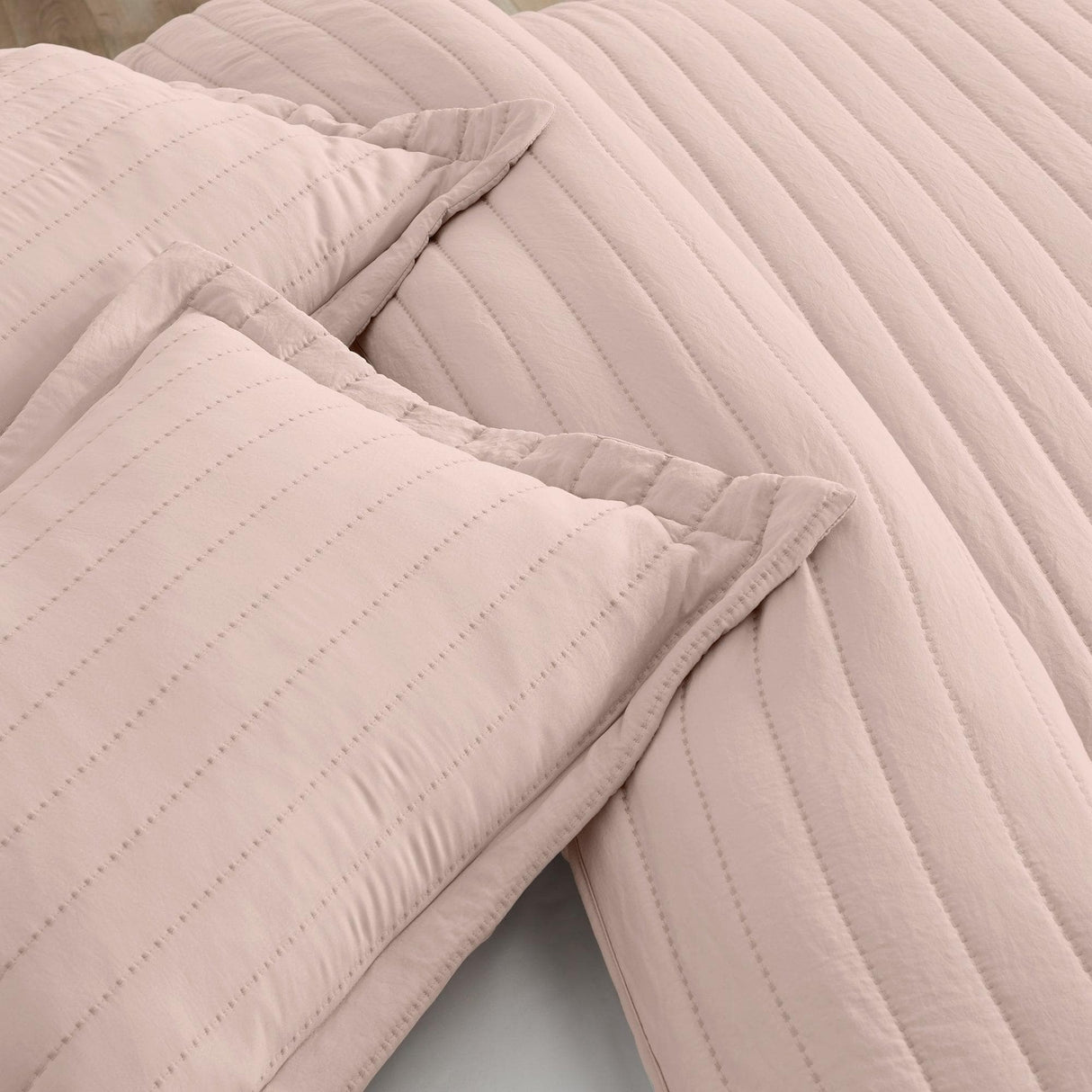Solid Striped Quilt - Virginia Collection