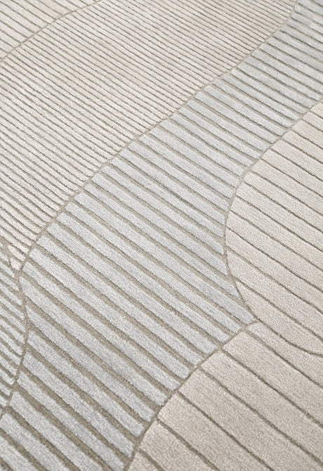 Stone Silver Modern Ripple Hand Tufted 5x7 Wool Area Rug