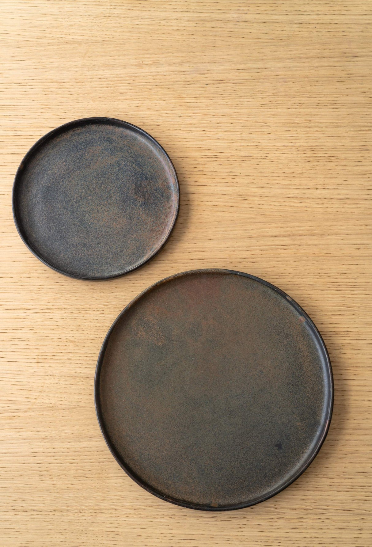 Stoneware Rust Dinner Plates-Parc Decor