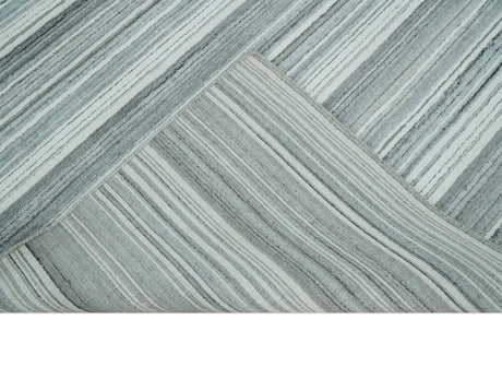 Striped Flatwoven 8x10 White And Silver Hand Made Blended Wool Area Rug