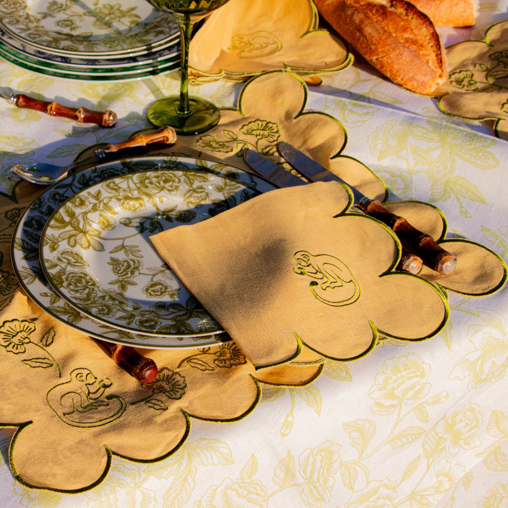 Sunlit Moss Linen Placemats – Set of 4