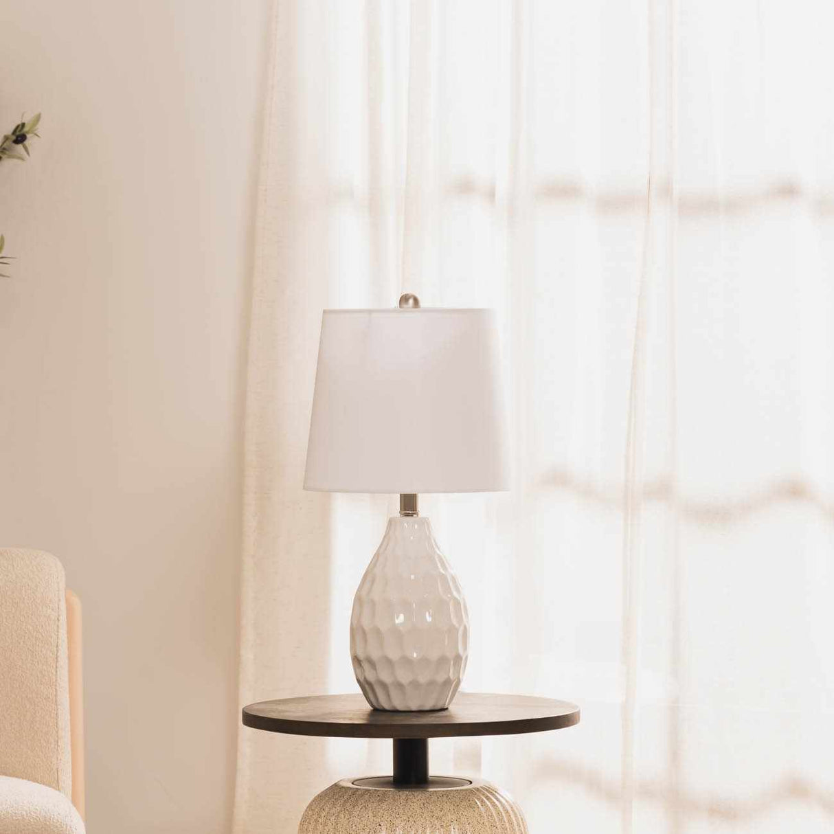 Taguig White Ceramic Table Lamp-Lighting-Parc Decor