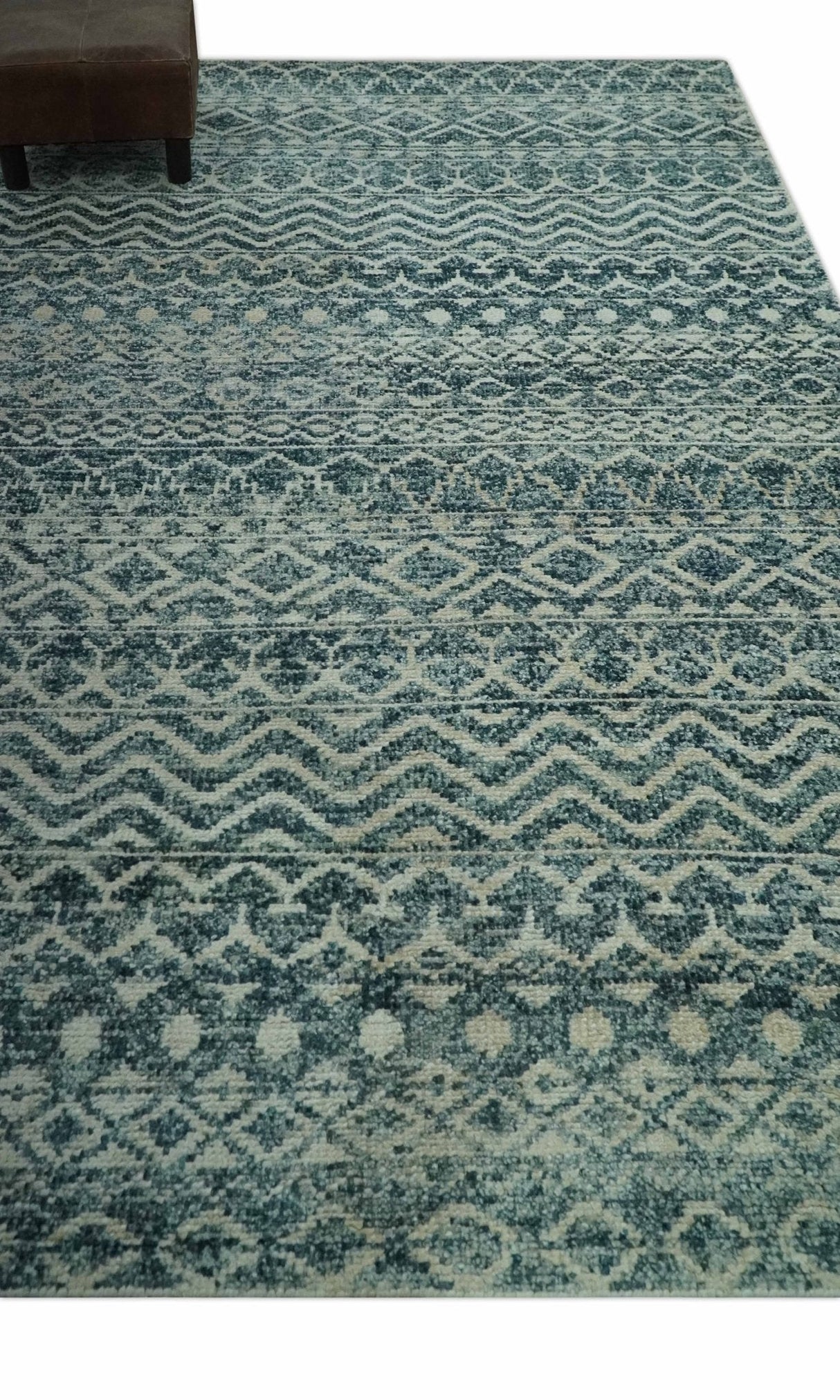 Teal and Ivory 5.6x8.6 Southwestern Tribal Trellis Recycled Art Silk Area Rug-Area Rug-Parc Decor