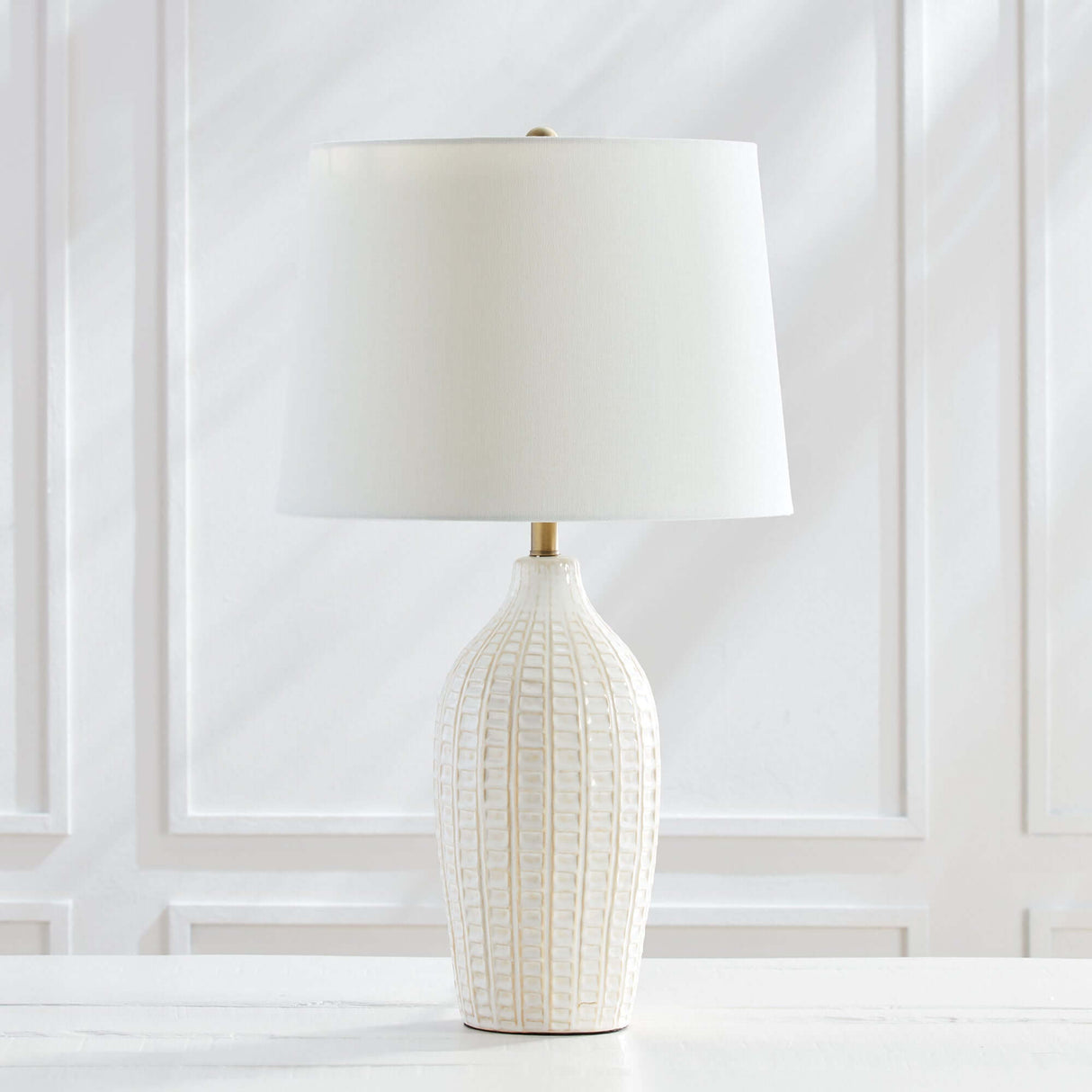 Textured Vintage Ceramic Table Lamp in White Glaze-table lamp-Parc Decor