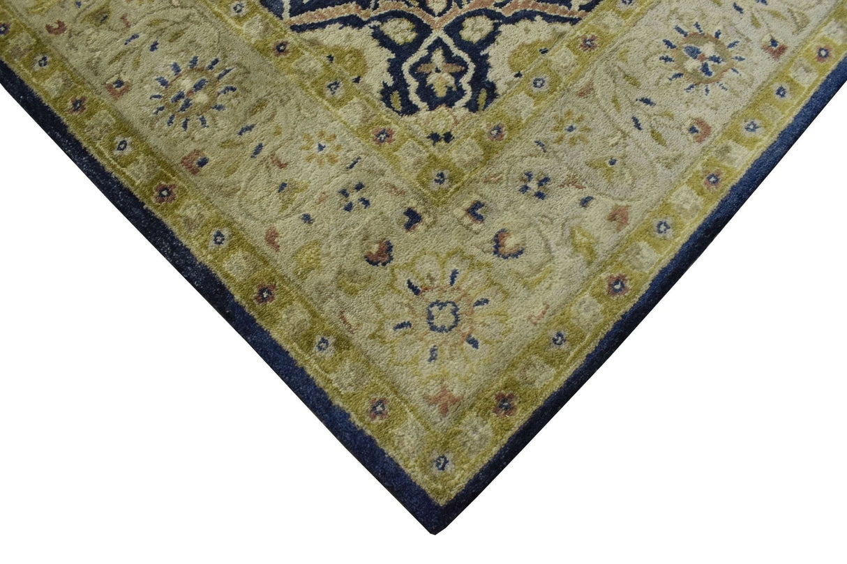 Traditional Black and Olive Hand Tufted 5x8 Wool Area Rug