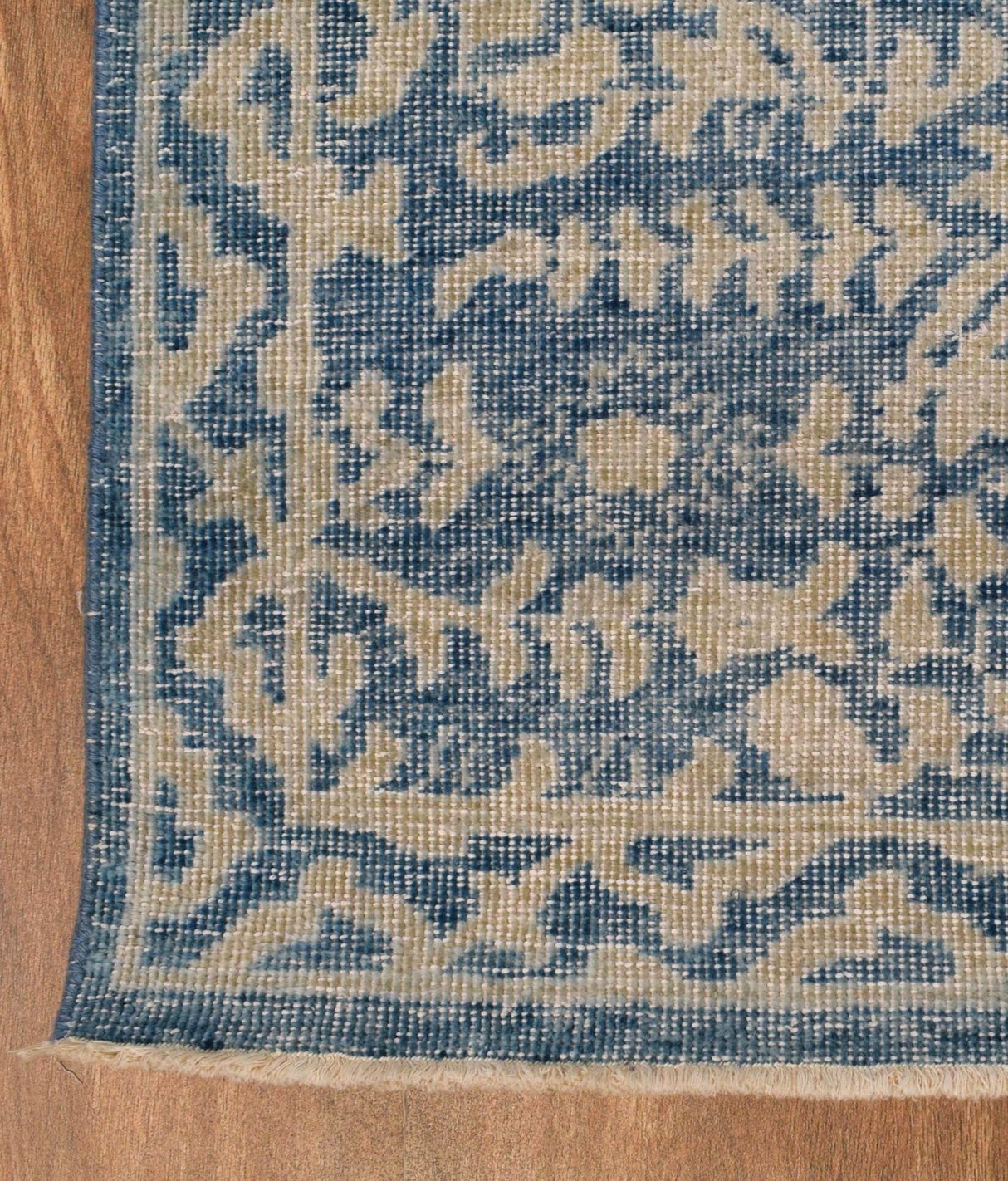 Traditional Blue and Beige Hand Knotted 8x10 Wool Area Rug