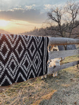 Traditional Carpathian Wool Lizhnyk – “Spectacled” Pattern