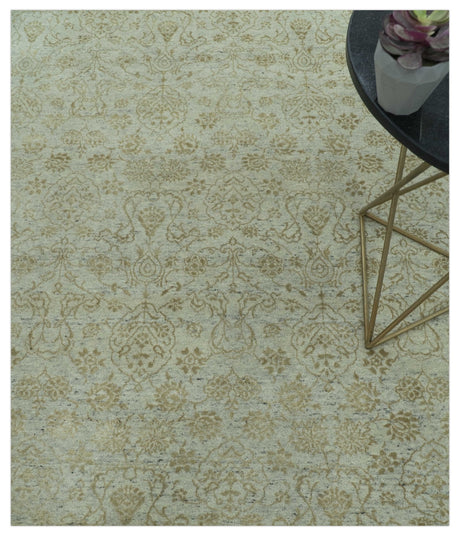 Traditional Design Ivory, Silver and Brown 7x9 Hand Knotted wool rug