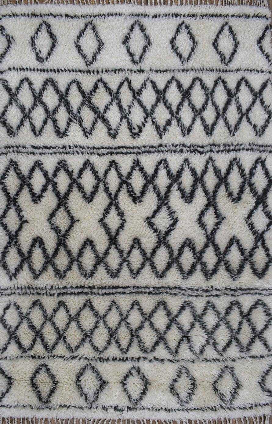 Traditional Hand Made Moroccan Design Black And White Wool 4x6 Area Rug