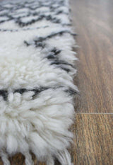 Traditional Hand Made Moroccan Design Black And White Wool 4x6 Area Rug