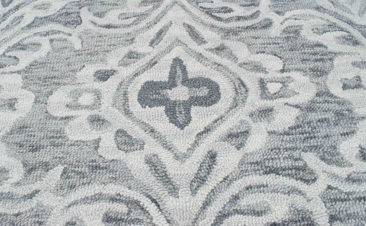Traditional Ivory And Gray Hand Tufted Wool Area Rug