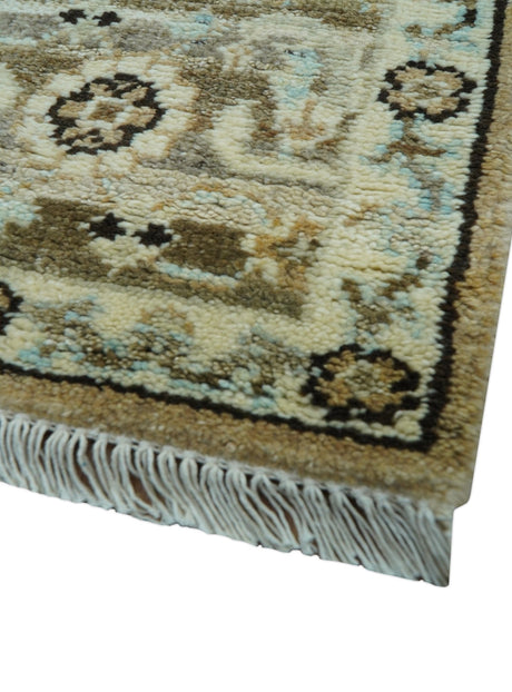 Traditional Oriental Design Beige Hand knotted 6x8.7 Wool Area Rug