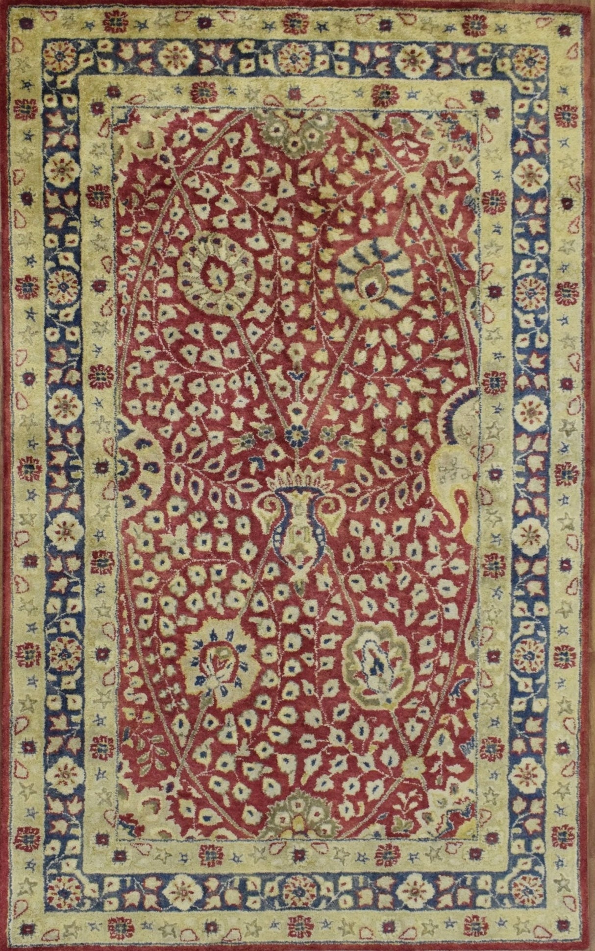 Traditional Red and Gold Hand Tufted 5x8 Wool Area Rug