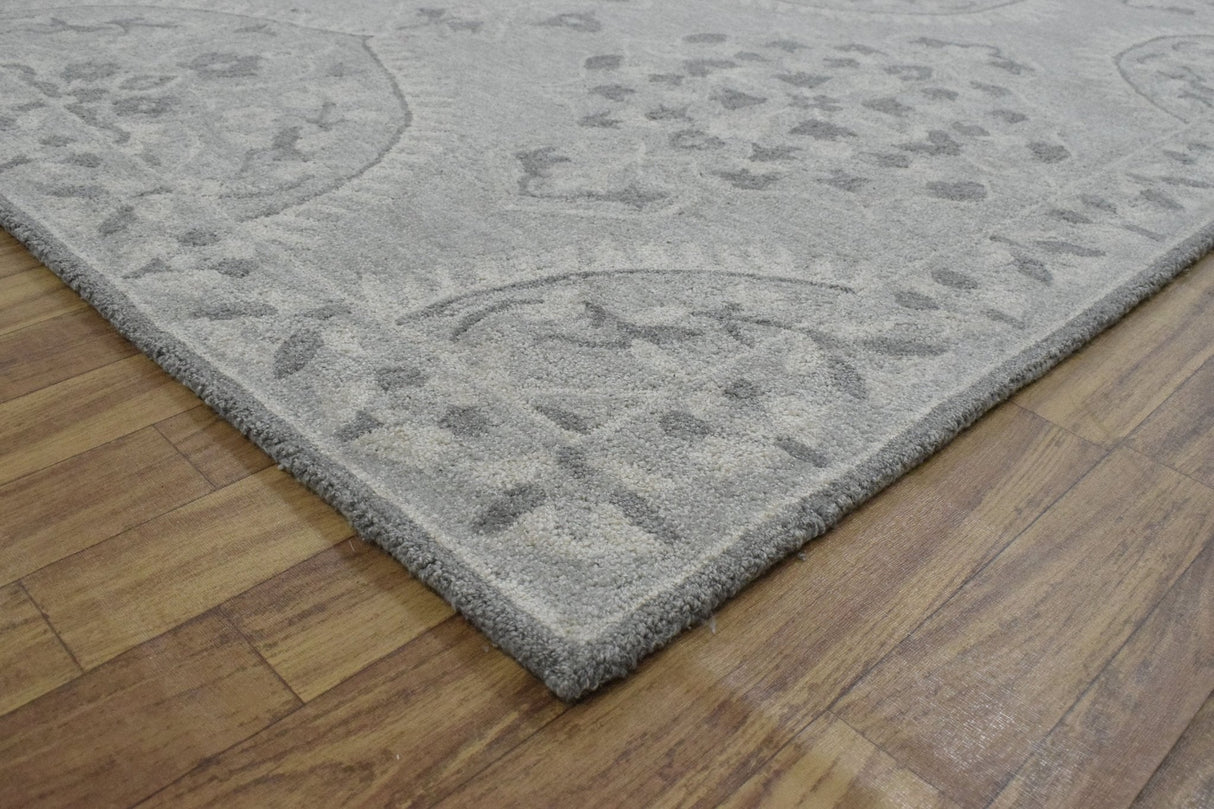 Traditional Silver and Gray Hand Tufted 5x8 Wool Area Rug