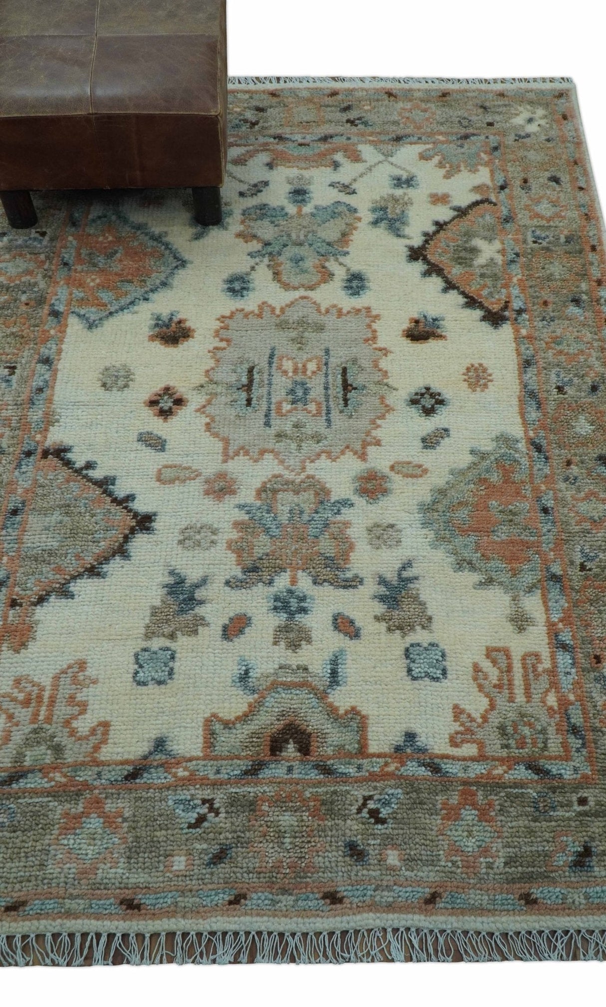 Traditional Turkish Design Beige 4x6 Hand knotted Wool Area Rug