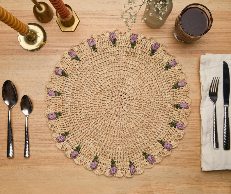 Tulip Floral Placemat – Hand-Crocheted Raffia – Spring Table Decor – Easter Table Setting – Handmade by Artisans in Madagascar-table tops-Parc Decor