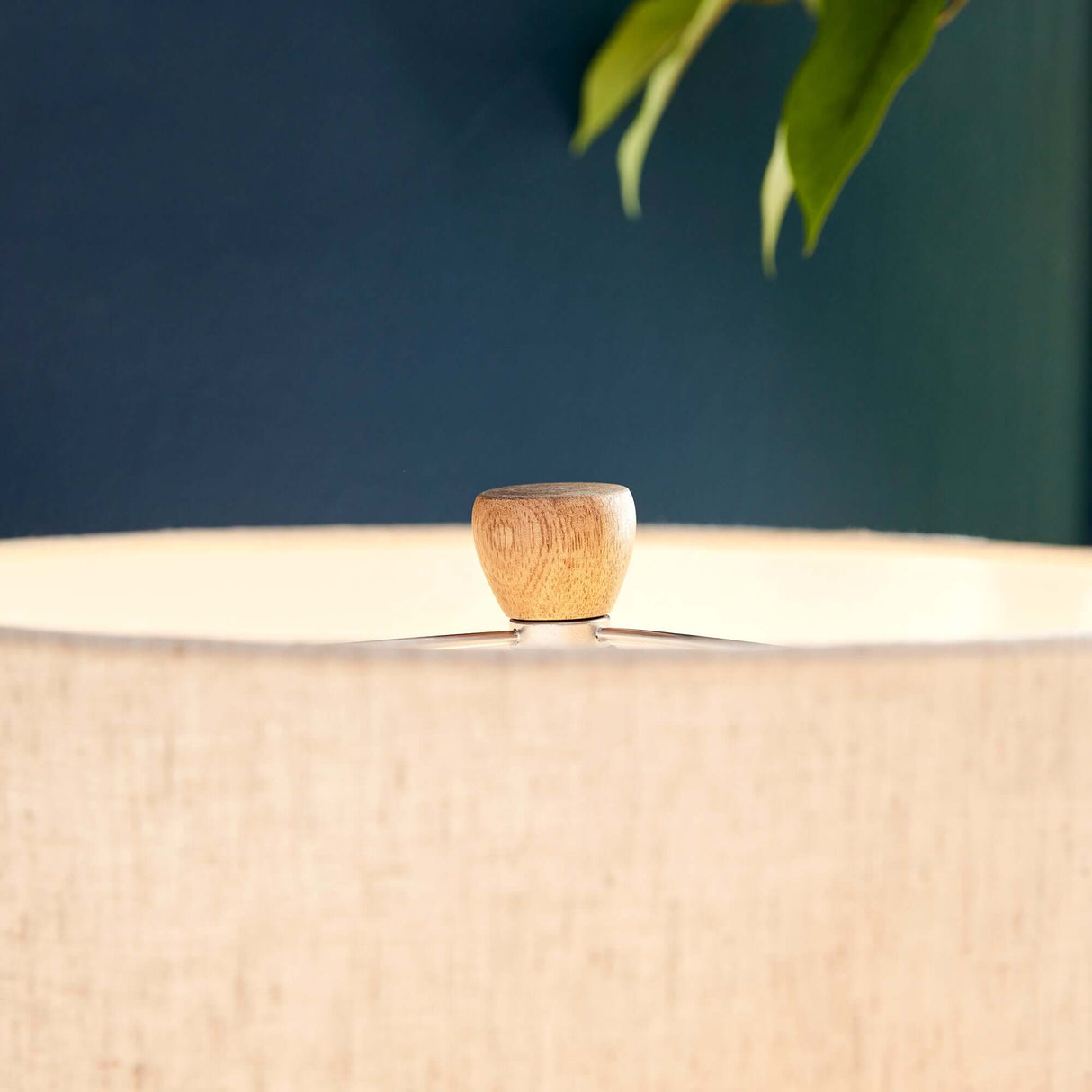 Vintage-Style Cream Ribbed Table Lamp with Linen Shade-table lamp-Parc Decor